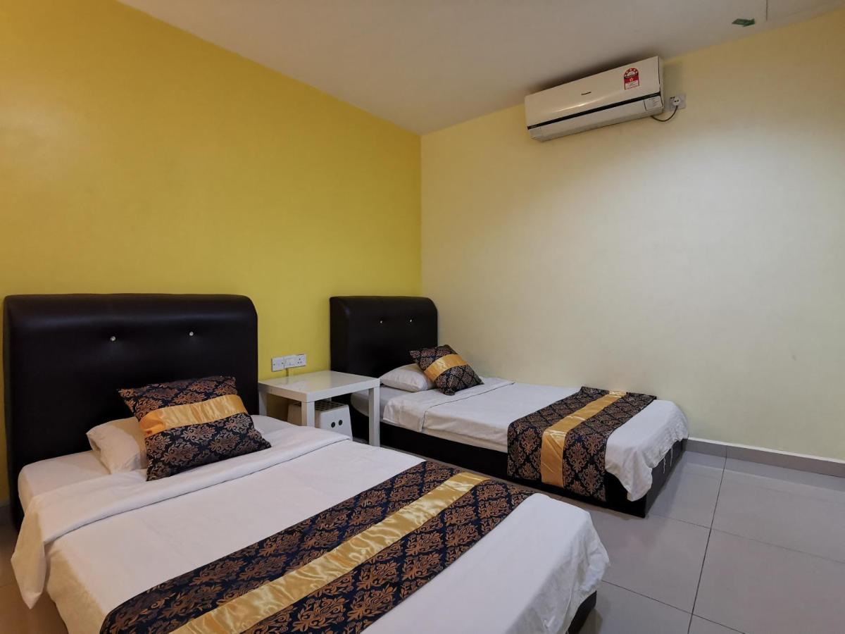 Garden Inn Lumut Exterior photo